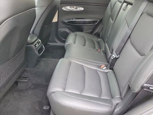 Used 2025 Genesis GV70 2.5T image 6