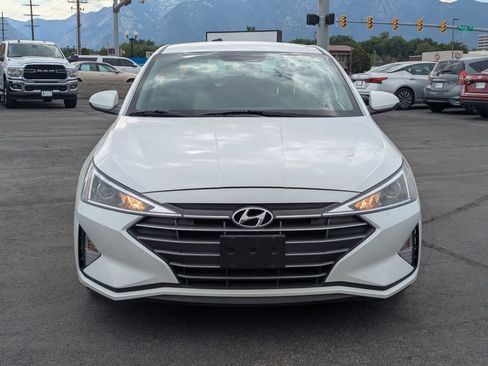 Used 2019 Hyundai Elantra SE w/ Cargo Package FWD image 9