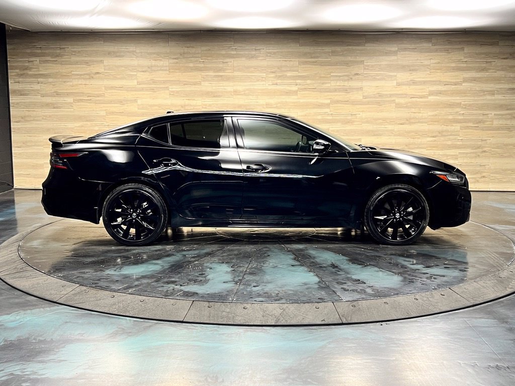 Used 2022 Nissan Maxima SR w/ Sport Mat Group FWD image 24