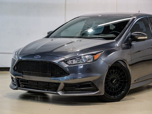 Used 2015 Ford Focus ST image 5