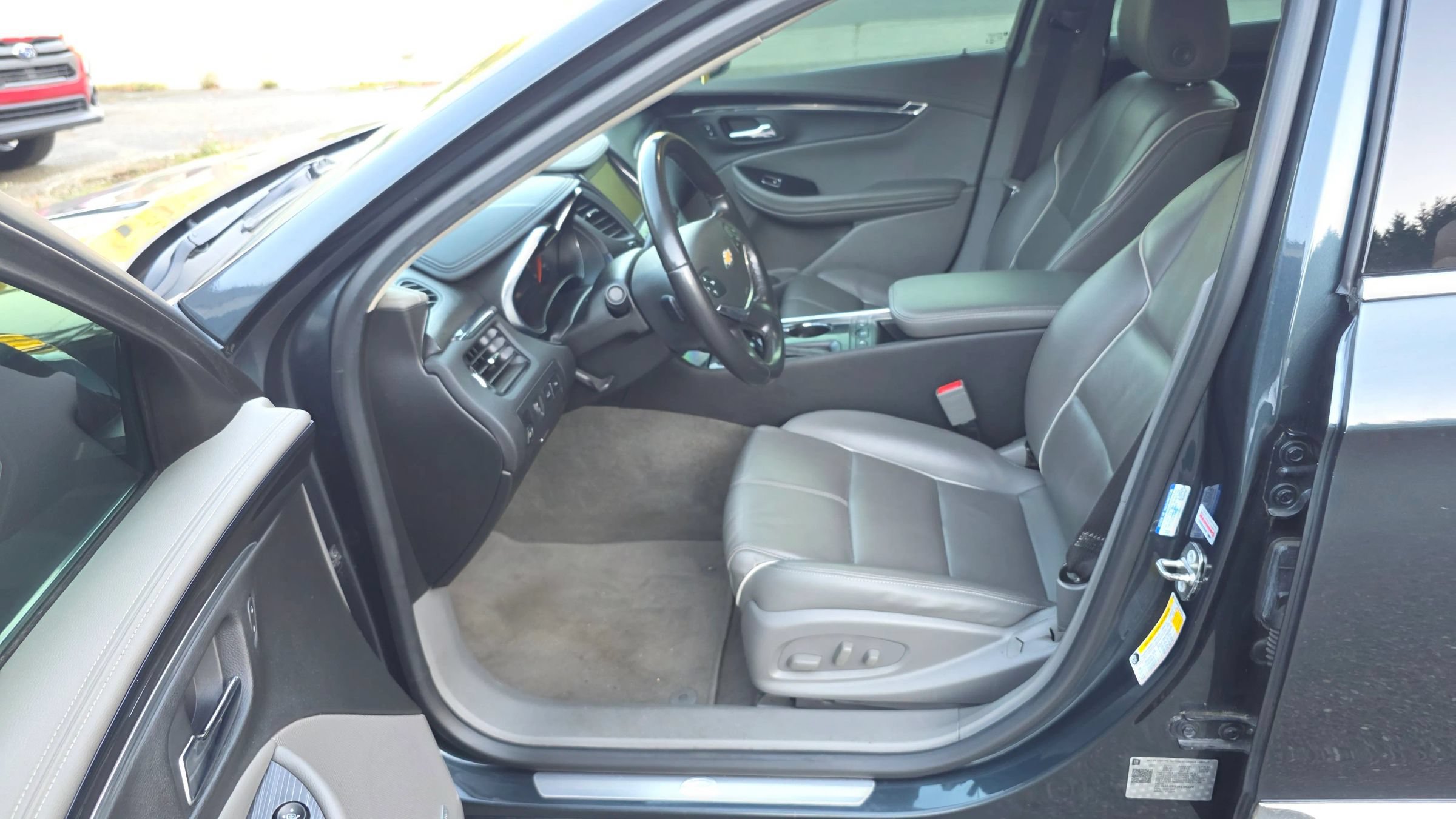 Used 2018 Chevrolet Impala Premier FWD image 10