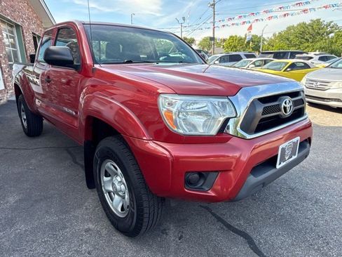Used 2015 Toyota Tacoma 4x4 Access Cab w/ SR5 Package image 3