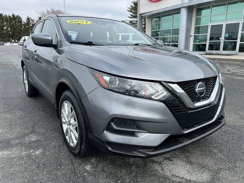 Used 2021 Nissan Rogue Sport S image 10