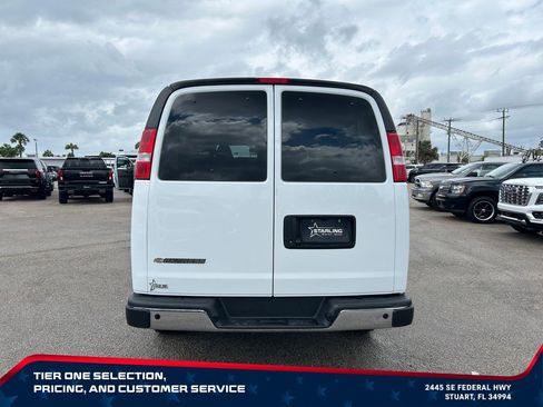 Used 2024 Chevrolet Express 3500 LT w/ LT Preferred Equipment Group RWD image 6