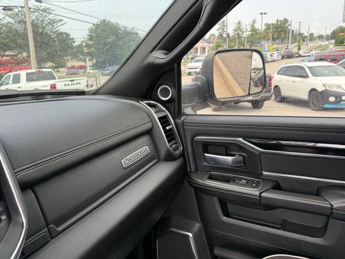 Used 2022 RAM 2500 Laramie AWD/4WD image 23