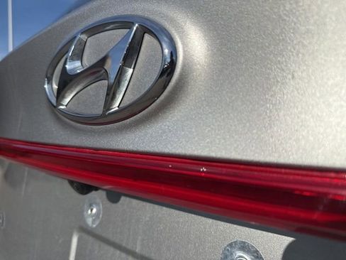 Used 2023 Hyundai Santa Fe Limited image 17