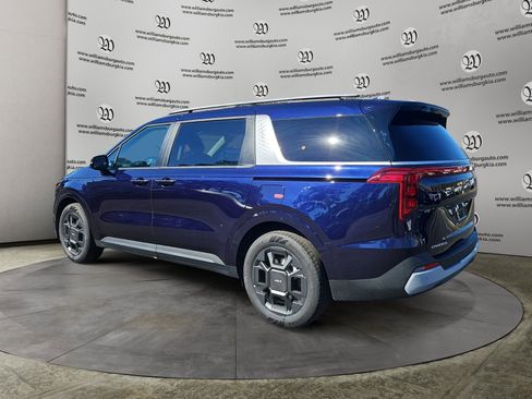 New 2026 Kia Carnival EX image 3
