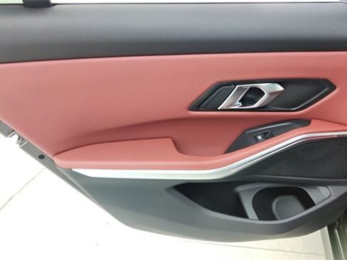 Used 2025 BMW 330i xDrive Sedan image 33