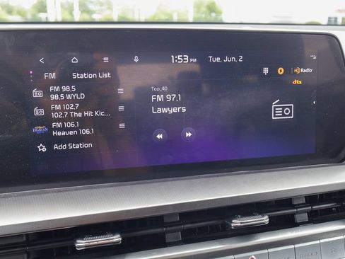 Used 2025 Kia Telluride S FWD image 5