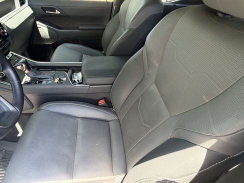 Used 2024 Lexus GX 550 w/ Accessory Package (Z1) AWD/4WD image 16
