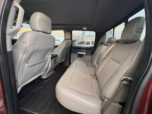 Used 2015 Ford F150 Lariat image 10