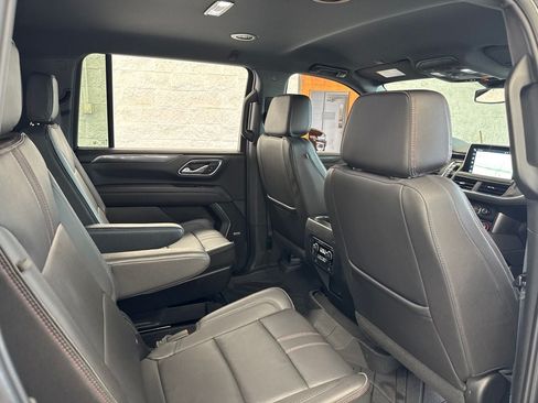 Used 2023 Chevrolet Suburban RST w/ Luxury Package AWD/4WD image 49