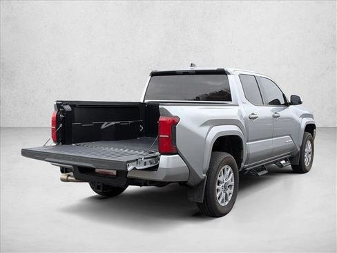 Used 2024 Toyota Tacoma SR5 image 5