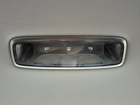 Used 2025 Genesis GV70 2.5T AWD/4WD image 32