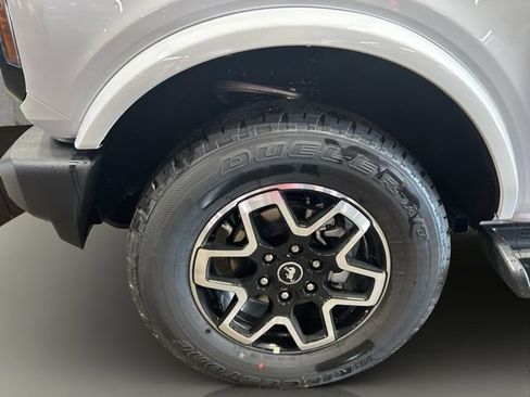 New 2026 Ford Bronco Outer Banks AWD/4WD image 15