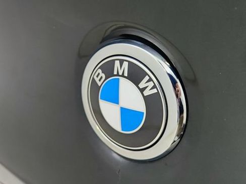 Used 2025 BMW X4 xDrive30i w/ Premium Package image 16