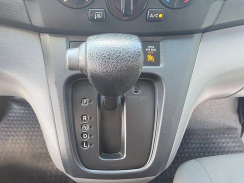 Used 2017 Nissan NV200 SV w/ Technology Package FWD image 39