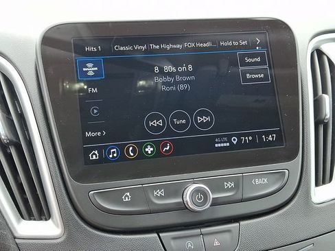 Used 2024 Chevrolet Malibu LT FWD image 17