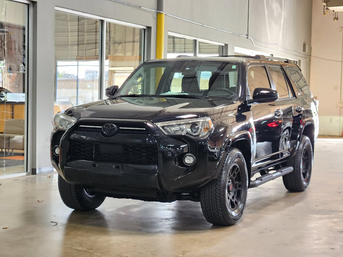 Used 2022 Toyota 4Runner SR5 RWD image 3