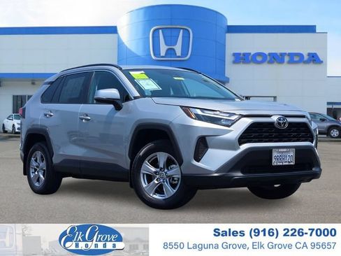 Used 2025 Toyota RAV4 XLE w/ Convenience Package AWD/4WD image 1