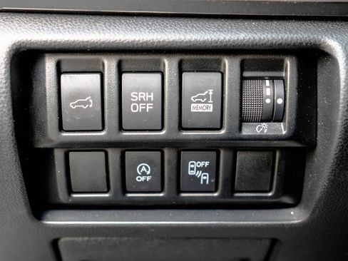 Used 2023 Subaru Forester Premium AWD/4WD image 25