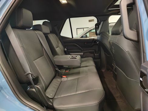 New 2026 Toyota 4Runner TRD Off-Road Premium w/ Tow Technology Package AWD/4WD image 18