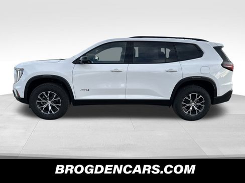 New 2026 GMC Acadia AT4 image 5