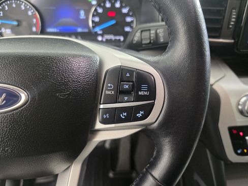 Used 2023 Ford Explorer XLT w/ Equipment Group 202A image 28