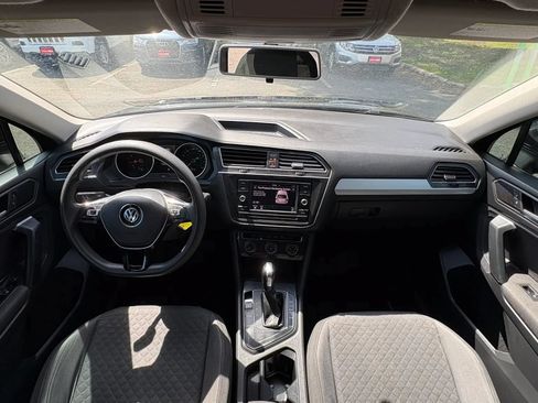 Used 2019 Volkswagen Tiguan S FWD image 22