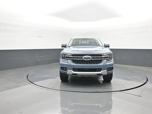 New 2025 Ford Ranger Lariat w/ FX4 Off-Road Package image 2