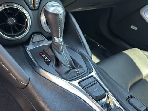 Used 2021 Chevrolet Camaro SS RWD image 31