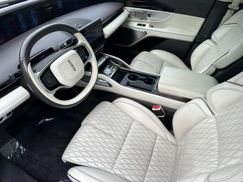 Used 2024 Lincoln Nautilus Black Label w/ Jet Appearance Package (87T) image 11