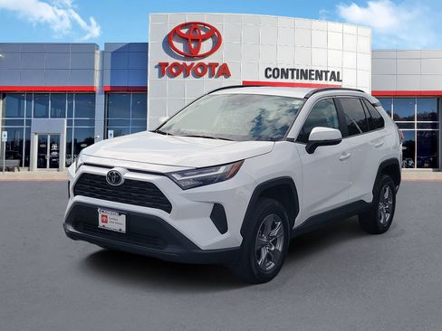 Certified 2025 Toyota RAV4 XLE AWD/4WD image 3