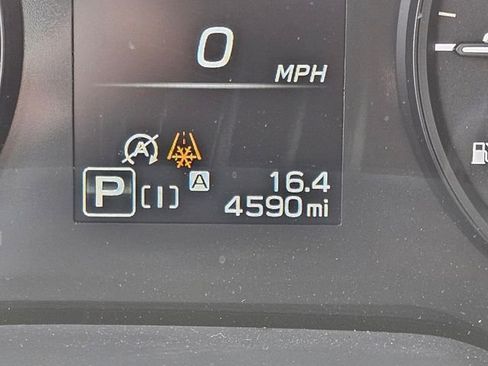 Certified 2025 Subaru Forester w/ Convenience Package #2 image 32