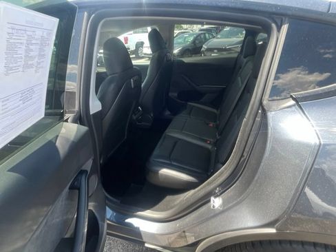 Used 2023 Tesla Model Y Long Range AWD/4WD image 8