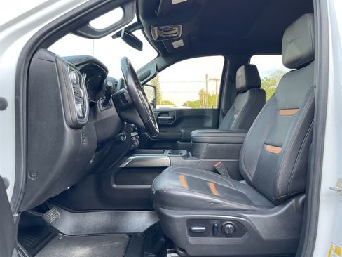 Used 2022 GMC Sierra 2500 AT4 image 21