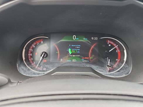 Used 2025 Toyota RAV4 XLE AWD/4WD image 26