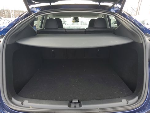 Used 2024 Tesla Model Y Performance image 11