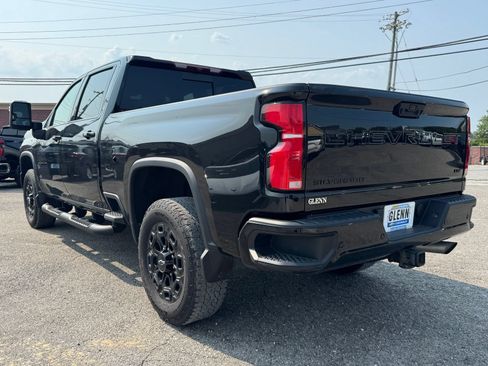 Used 2024 Chevrolet Silverado 2500 LTZ w/ LTZ Plus Package AWD/4WD image 3