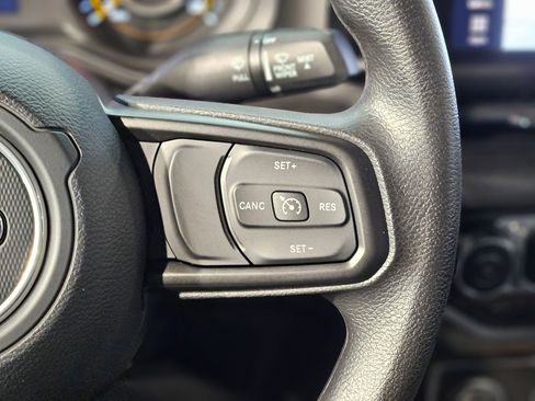 Used 2025 Jeep Wrangler Sport image 26