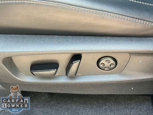 Used 2025 INFINITI QX60 Sensory w/ Cargo Package AWD/4WD image 22