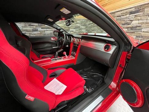 Used 2007 Ford Mustang Shelby GT500 RWD image 37