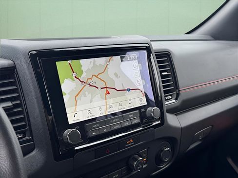 Used 2022 Nissan Frontier Pro-X image 25