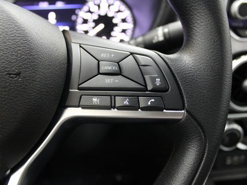 Used 2025 Nissan Sentra SV image 33