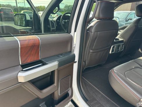 Used 2016 Ford F150 King Ranch w/ Equipment Group 601A Luxury AWD/4WD image 11