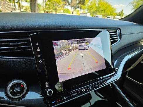 Used 2022 Jeep Wagoneer Series I image 34