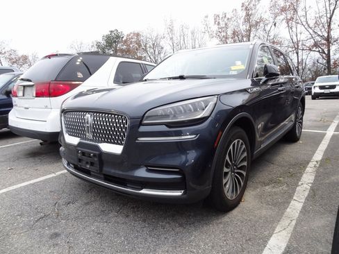 Certified 2023 Lincoln Aviator Reserve w/ Equipment Group 201A image 3