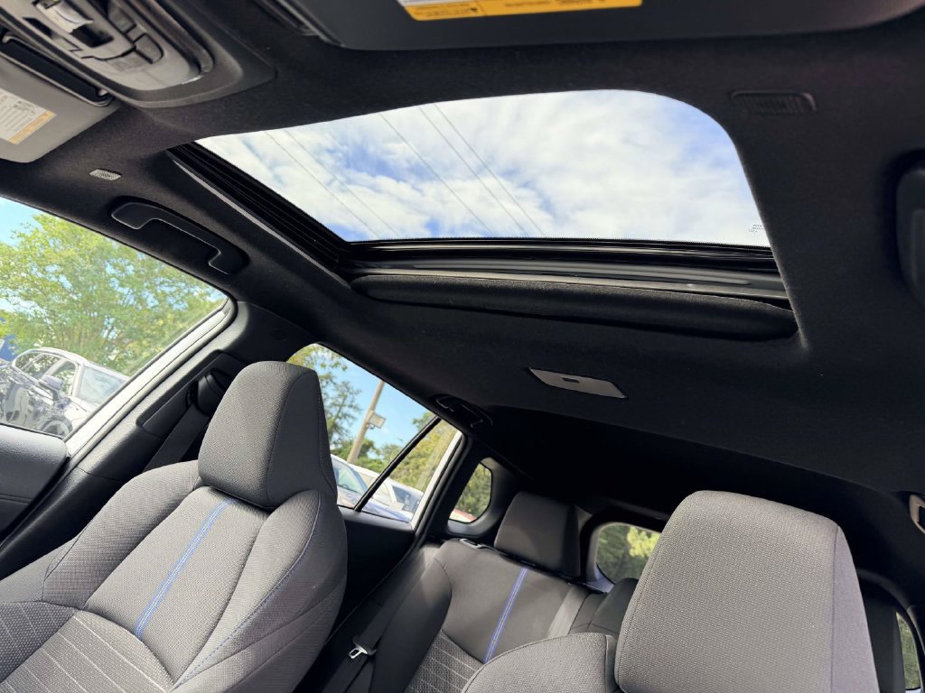 Certified 2025 Toyota Corolla Cross AWD Hybrid w/ Moonroof Package image 20