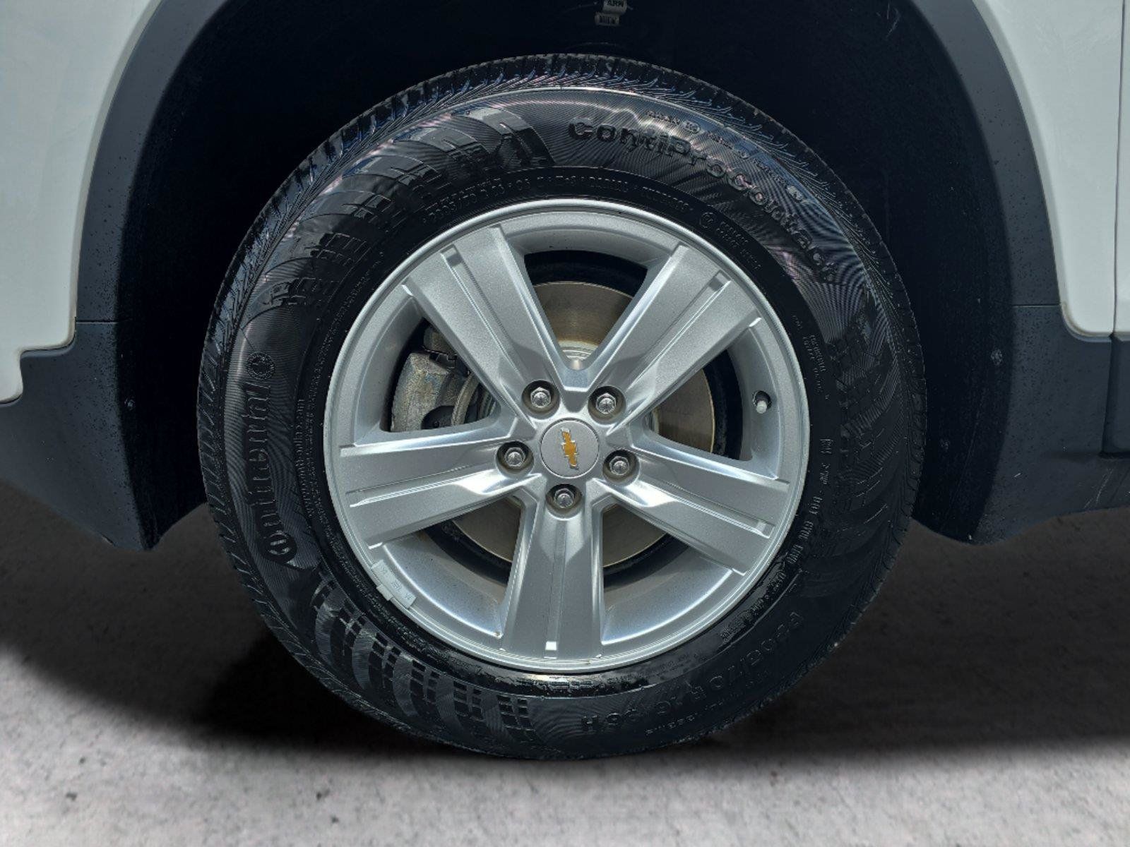 Used 2019 Chevrolet Trax LT w/ LT Convenience Package AWD/4WD image 27