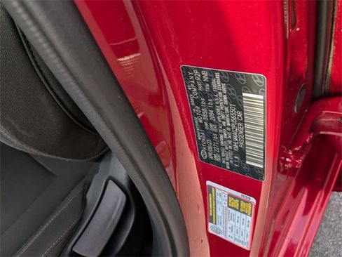 Certified 2023 Hyundai Elantra SEL image 40